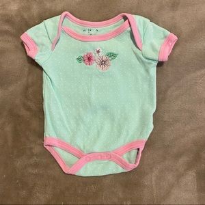 Baby Girl Mint & Pink Short Sleeve Bodysuit Size Newborn